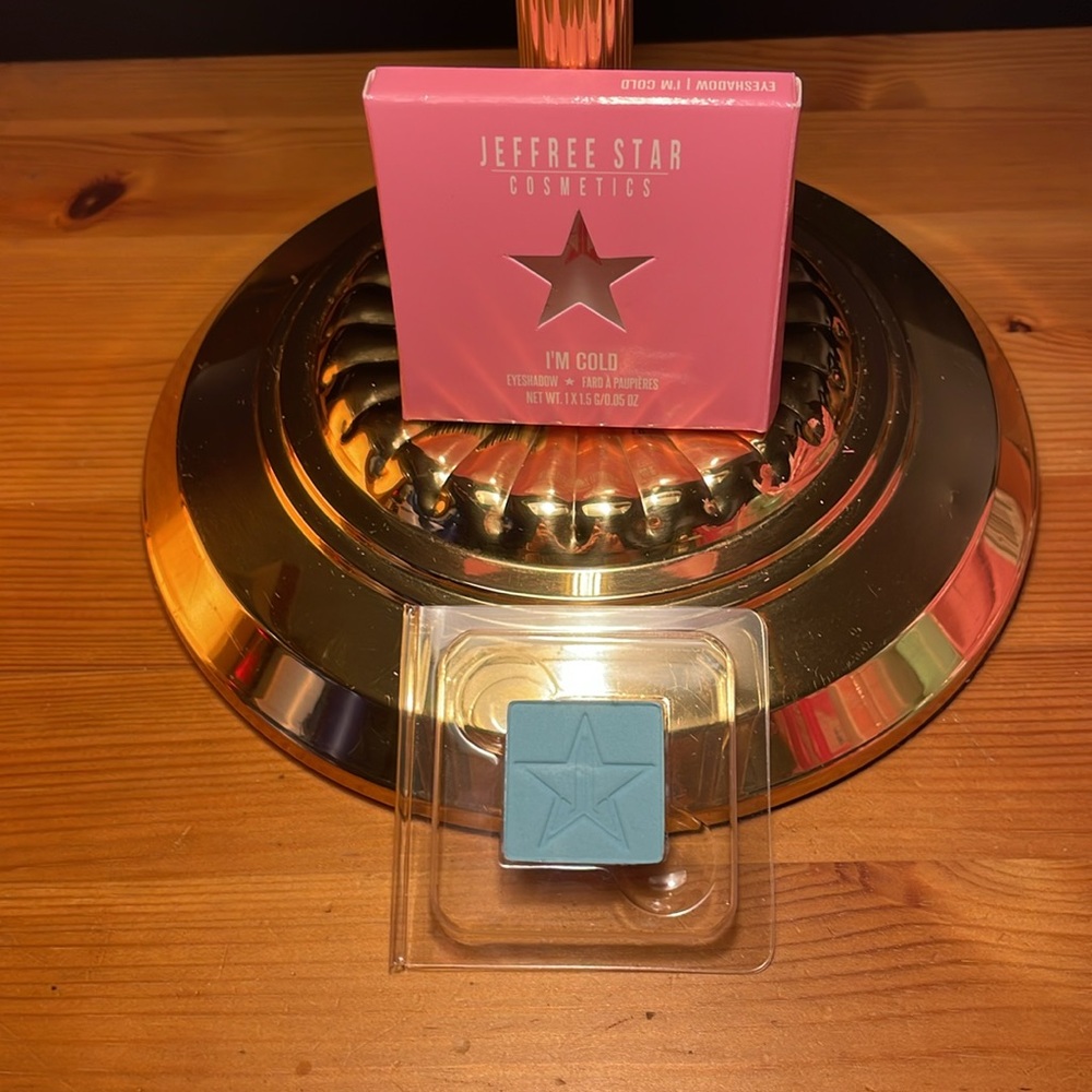 Eyeshadow Artistry Single by JEFFREE STAR in I’m Cold NWT